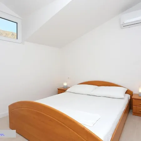 Duplex For 10 Persons, First Row By The Sea, House Ana