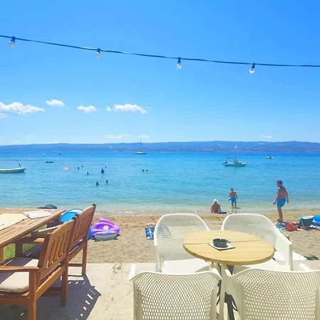Duplex For 10 Persons, First Row By The Sea, House Ana Appartement *
